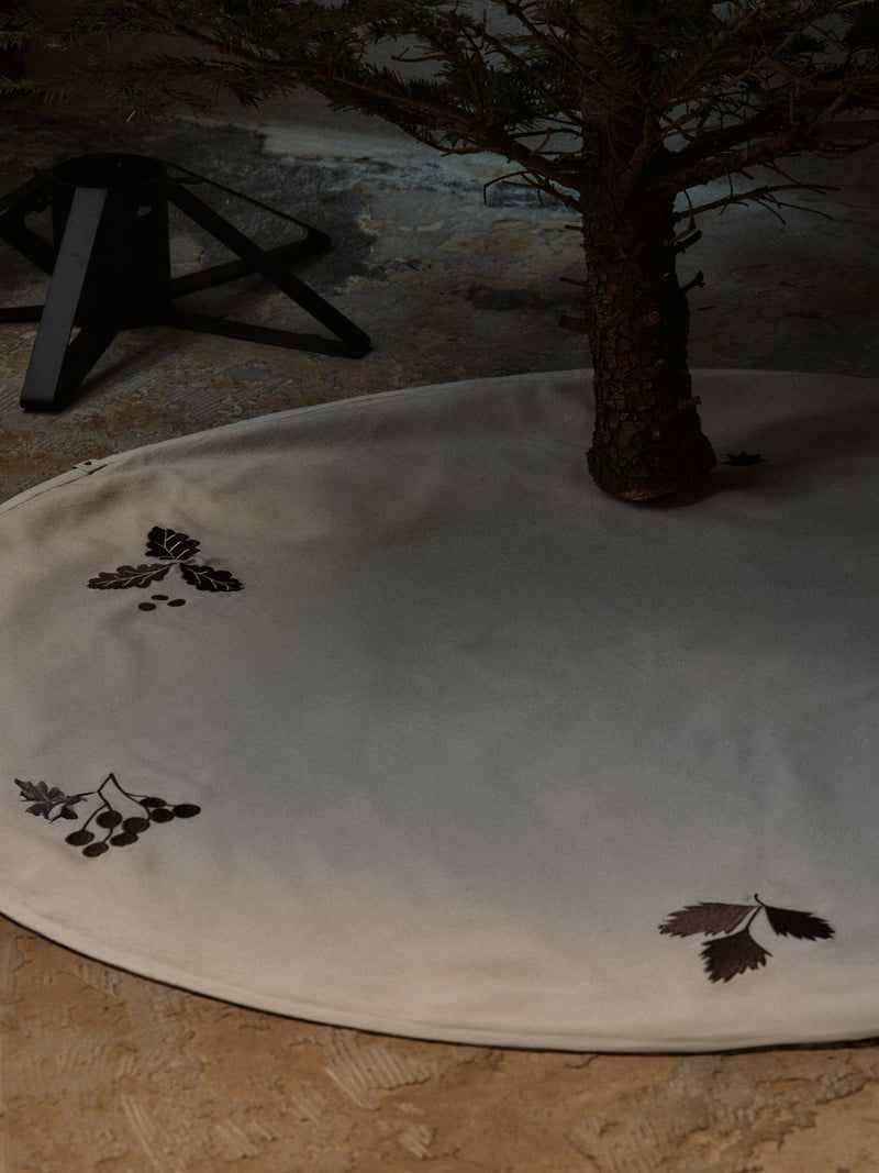 Oak Christmas Tree Blanket - Round