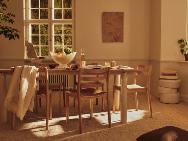 Atura Dining Table - 160 x 90 - Light Cashmere/Burgundy Linoleum