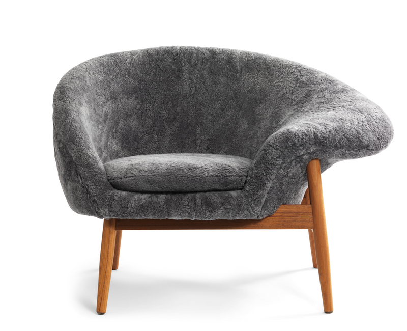 Fried Egg Lounge Chair - Warm Nordic - Chairs - Barnum 09/Smoked Oak - Left - Facing - HORNE