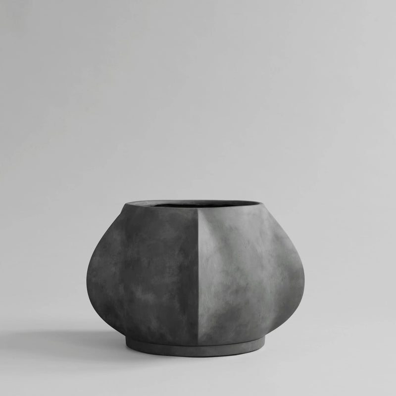 Arket Plant Pot - 101 Copenhagen Vases - Petit - Dark Grey - HORNE