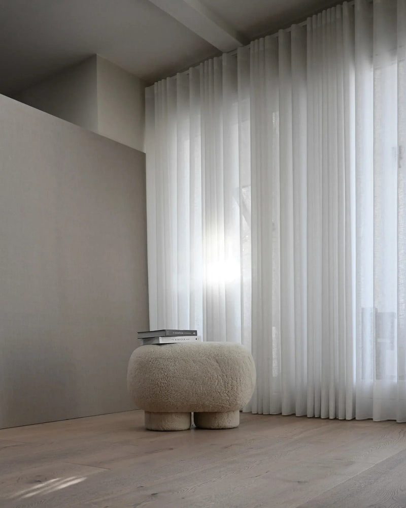 Big Foot Bench - 101 Copenhagen Stools + Benches + Ottomans - Nubuck - Petit - HORNE