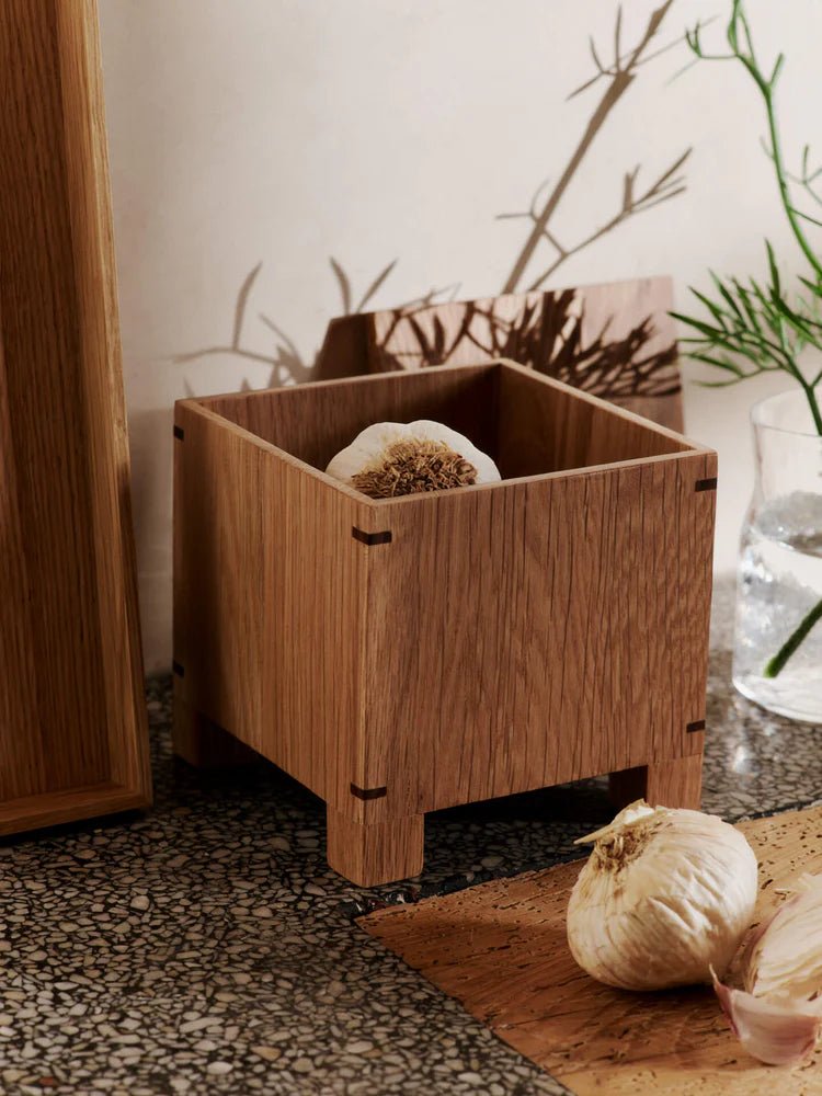 Bon Garlic Box - Ferm Living Serveware - HORNE