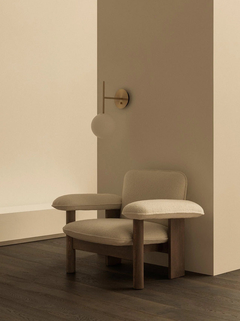 Brasilia Lounge Chair, Low Back - Sheepskin - Audo Copenhagen - Chairs - Natural Oak - Sahara - HORNE