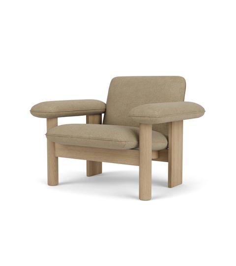 Brasilia Lounge Chair - Low Back - Textile - Audo Copenhagen Chairs - Natural Oak - Audo Bouclé 02 - HORNE