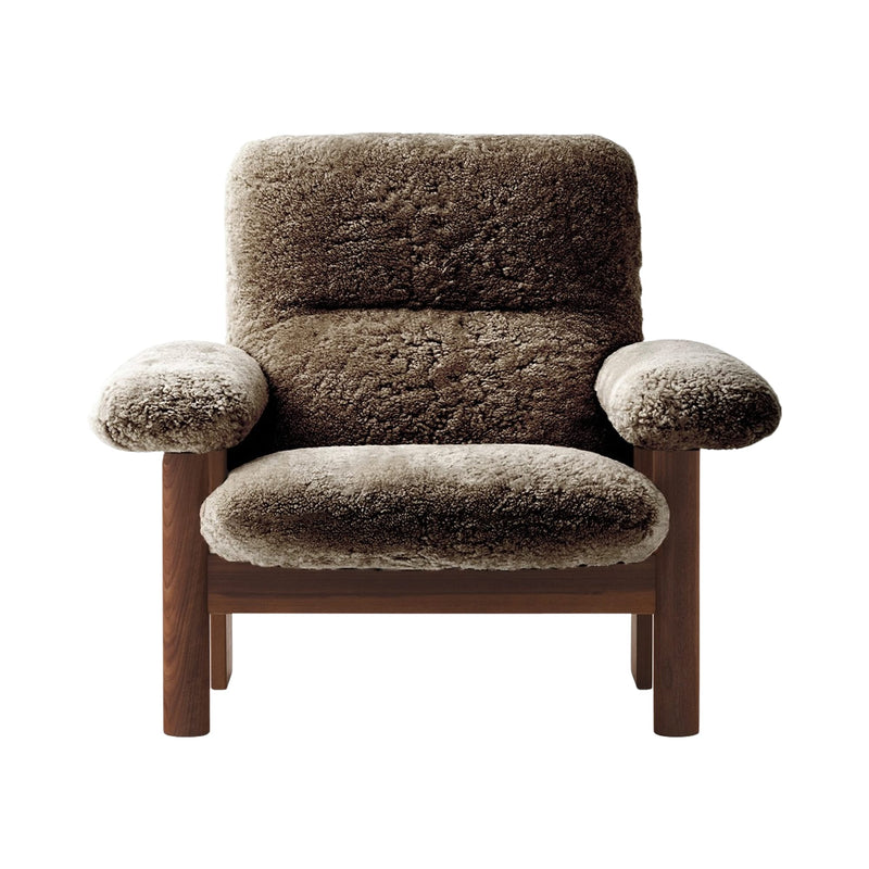 Brasilia Lounge Chair - Sheepskin - Audo Copenhagen - Chairs - Sahara - Natural Oak - HORNE