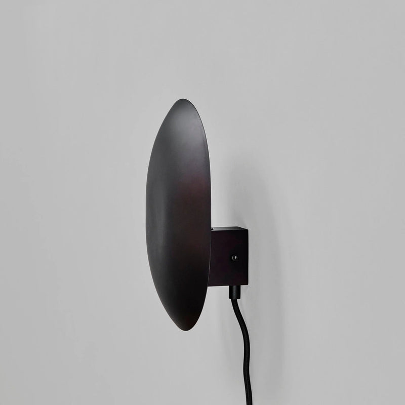 Clam Wall Lamp - 101 Copenhagen Lighting - Bronze - HORNE