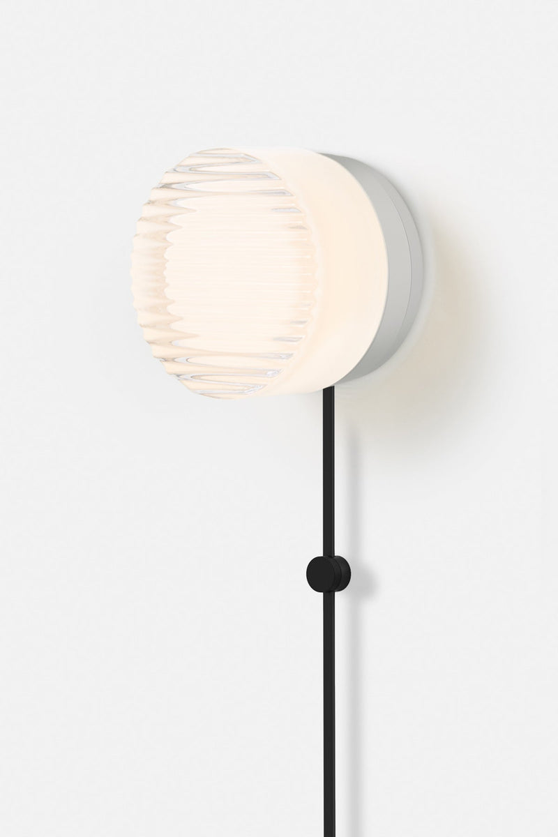 Crisp Corded - RBW Lighting - Copper Exterior - 2700K (warm white) - Corded Plug - in (Back) / 120V Input - HORNE