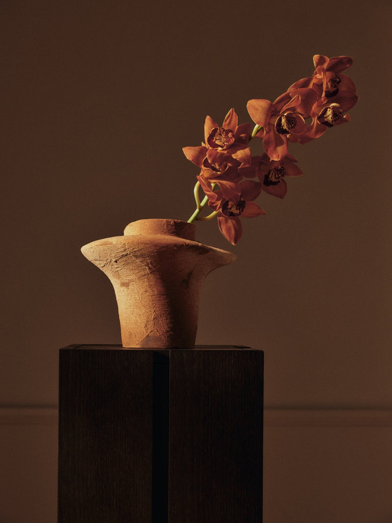 Evio Vase - H22 - Ferm Living Vases - Burnt Umber - HORNE