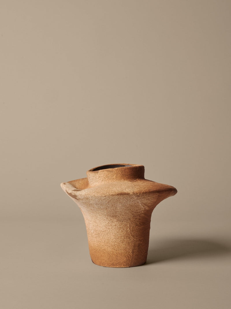 Evio Vase - H22 - Ferm Living Vases - Burnt Umber - HORNE