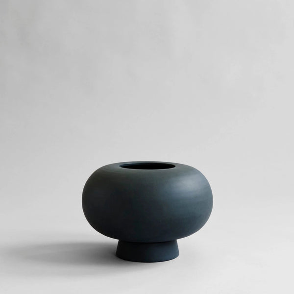 Kabin Vase - 101 Copenhagen Vases - Fat - Black - HORNE