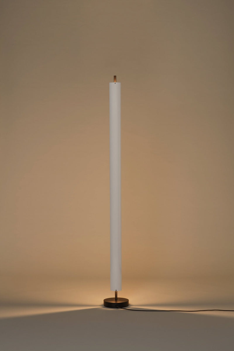 Lámina 165 Floor Lamp - Santa & Cole - Floor Lamps - HORNE