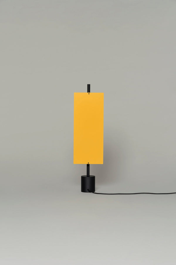 Lámina Dorada 45 Table Lamp - Santa & Cole - Table + Task - HORNE