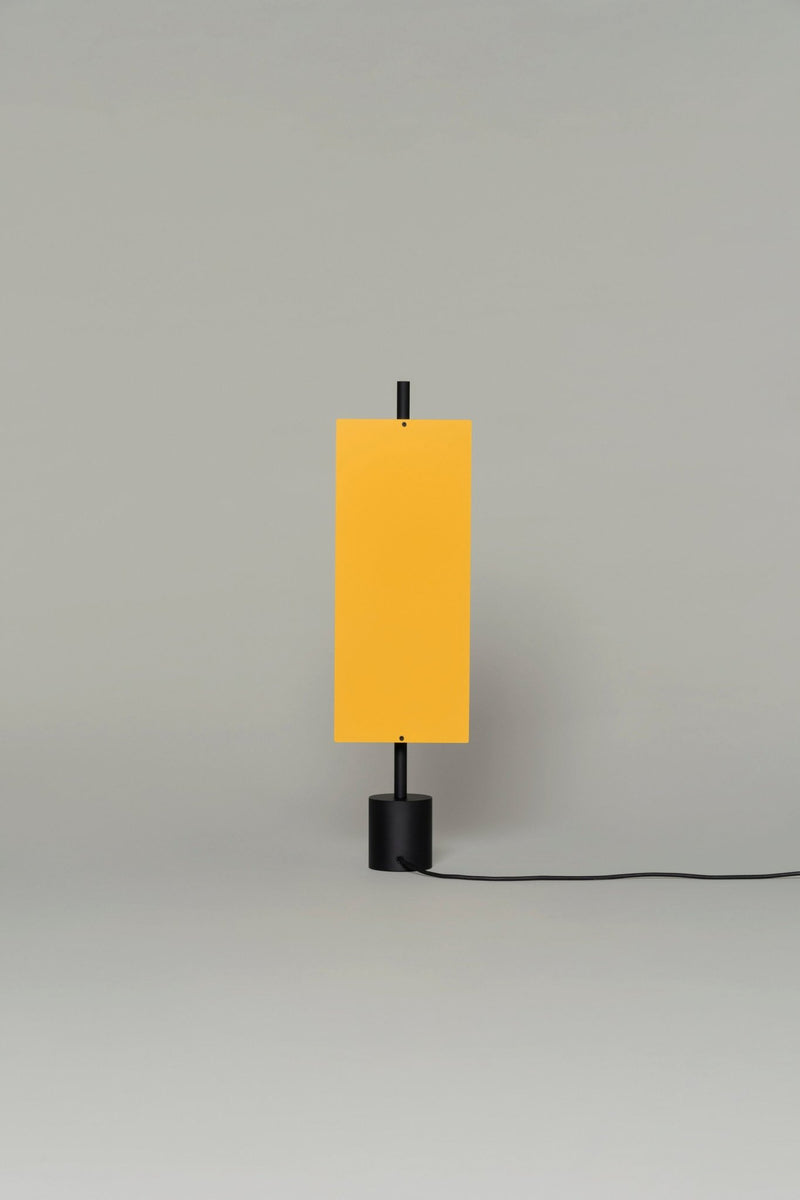 Lámina Dorada 45 Table Lamp - Santa & Cole - Table + Task - HORNE