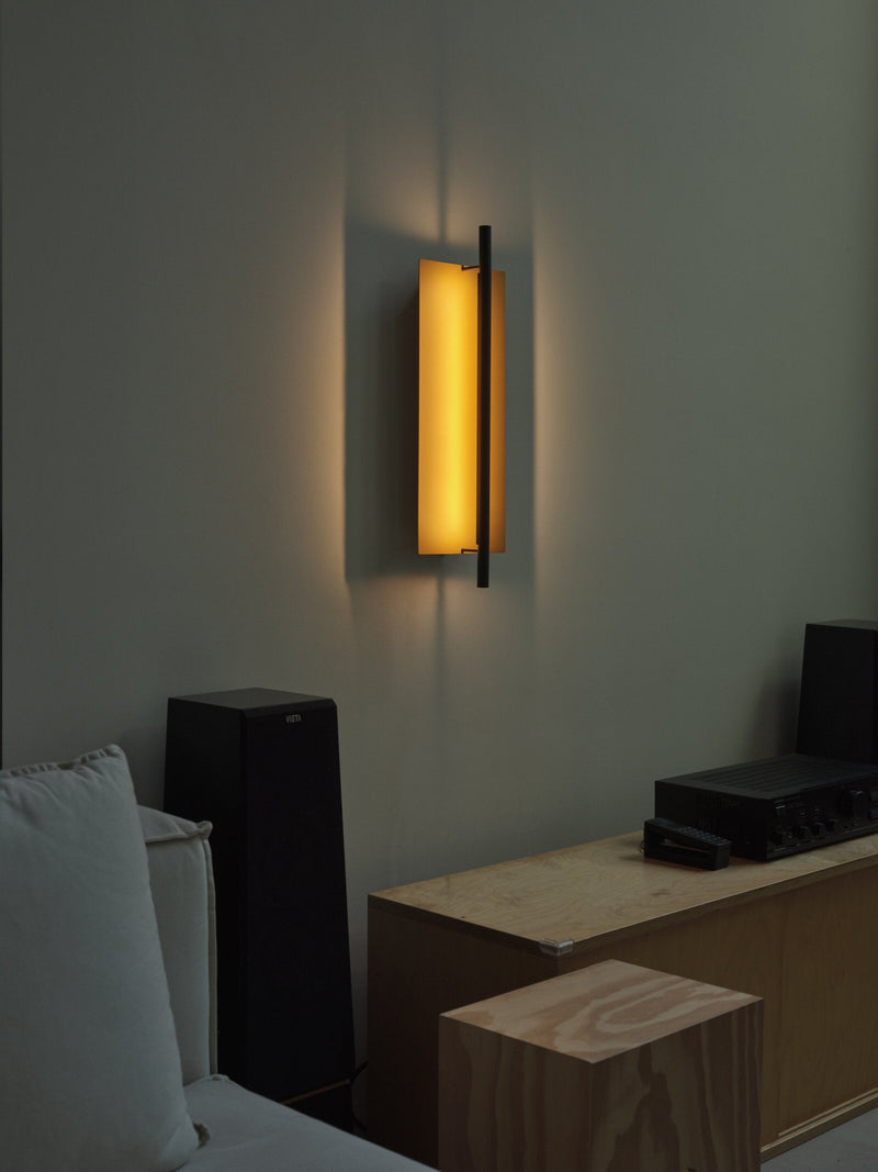 Lámina Dorada 45 Wall Lamp - Santa & Cole - Wall Sconces - HORNE