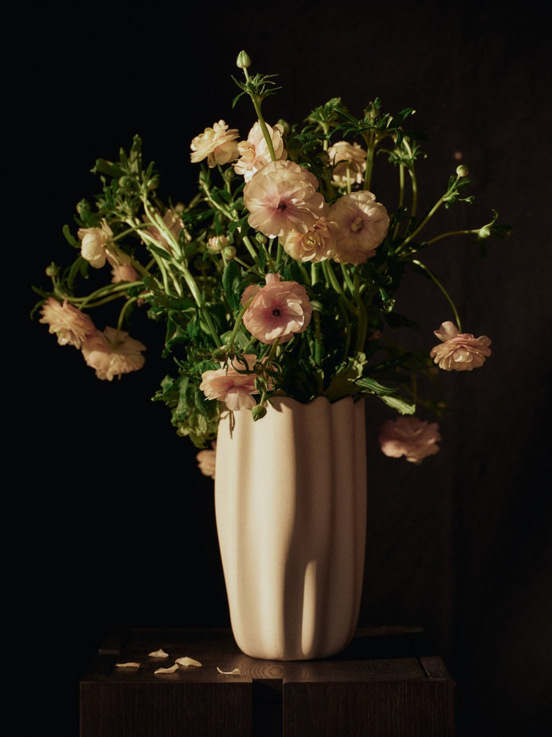 Nium Vase - H23 - Ferm Living Vases - Dark Sage - HORNE