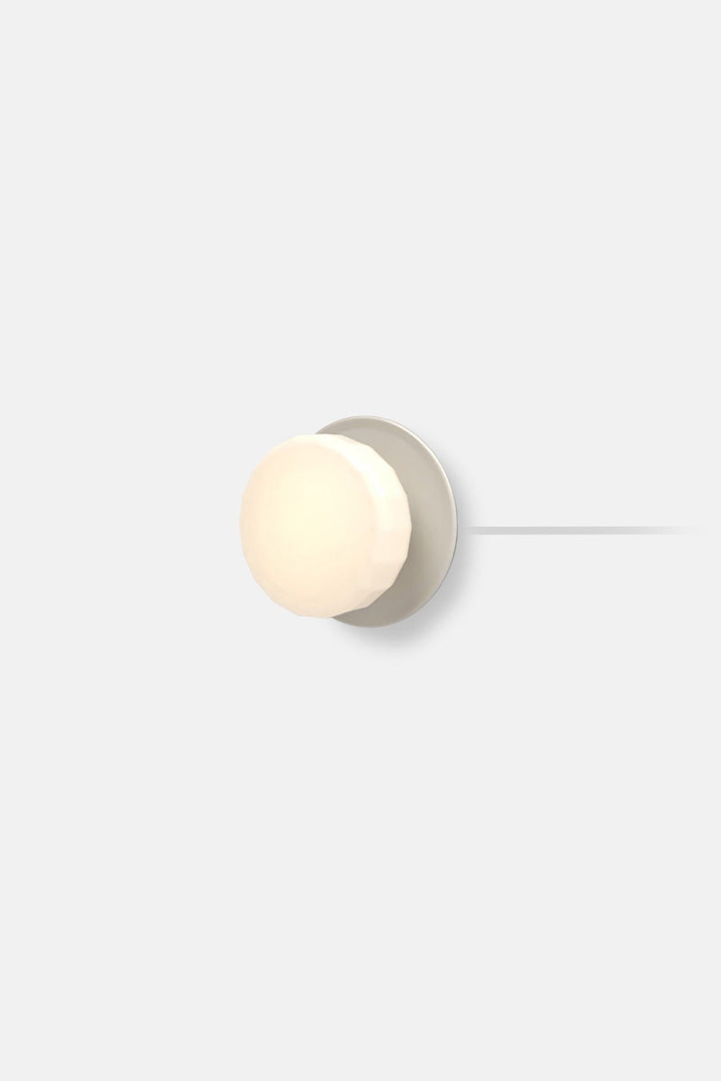 Pastille 1 Disc Corded - Faceted - RBW Lighting - Matte White - 2700K (warm white) - Corded Plug - in (Back) / 120V Input - HORNE