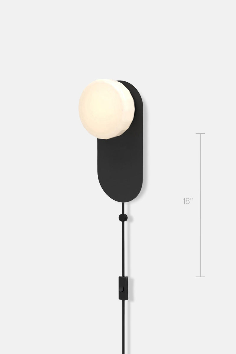 Pastille 1 Wayfind Corded - Faceted - RBW Lighting - Matte White - 2700K (warm white) - Corded Plug - in (Back) / 120V Input - HORNE