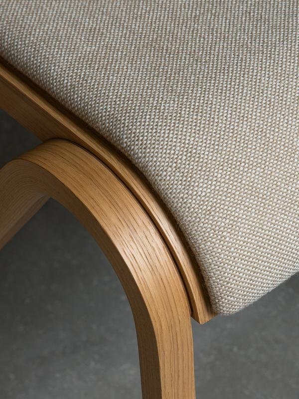 Ready Dining Chair - Upholstered Seat - Audo Copenhagen - Chairs - Natural Oak - Boucle 02 - HORNE