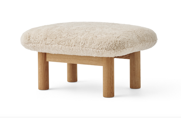 Brasilia Ottoman - Sheepskin - Audo Copenhagen - Chairs - Sahara - Walnut - HORNE
