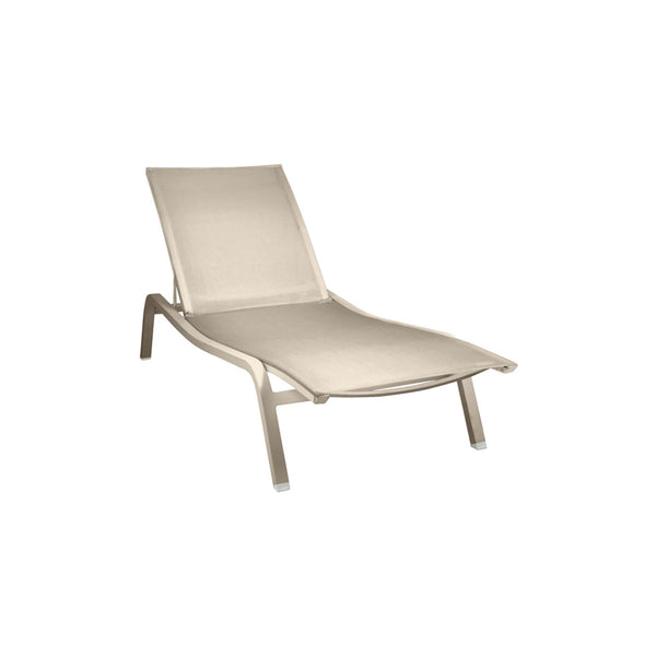 Alize Sunlounger XS - Fermob - Outdoor Furniture - Nutmeg - HORNE