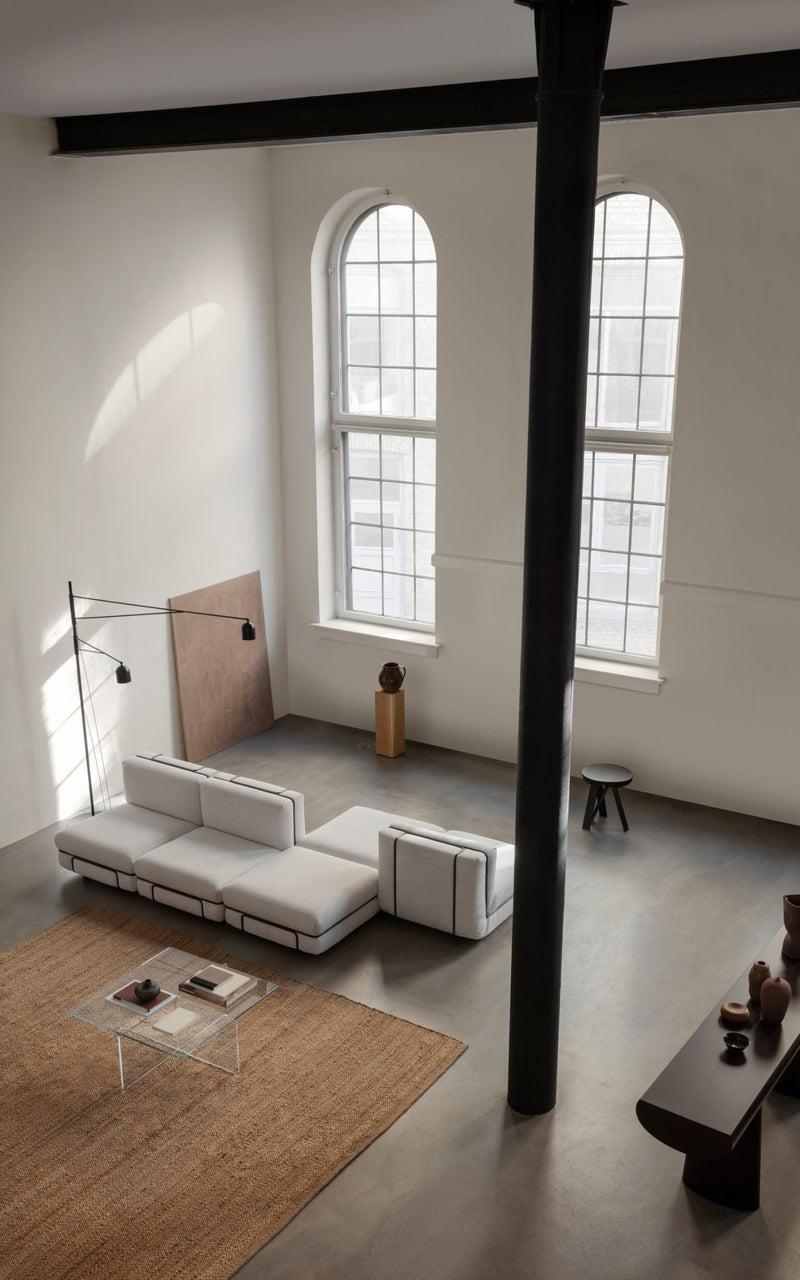 Awkward Light Floor Lamp - Karakter - Floor Lamps - HORNE