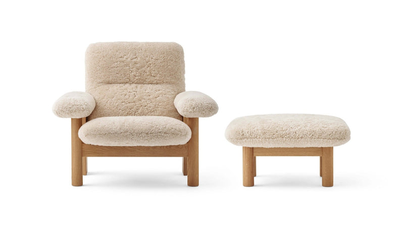 Brasilia Lounge Chair - Sheepskin - Audo Copenhagen - Chairs - Sahara - Natural Oak - HORNE