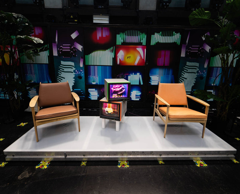 Broadway Lounge Chair - Eikund - Chairs - Semi - Aniline Black - White Oiled Oak - HORNE