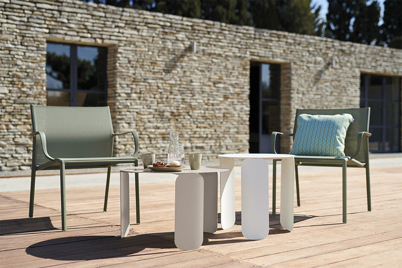 Cadiz Low Armchair - Stereo Fabric - Set of 2 - Fermob - Outdoor Furniture - Acapulco Blue - HORNE