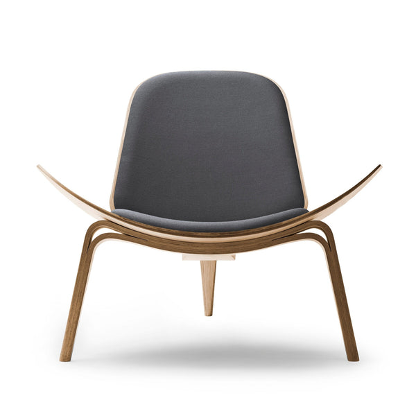 CH07 Shell Chair - Carl Hansen & Son - Chairs - Kvadrat Fiord 171 Fabric - HORNE