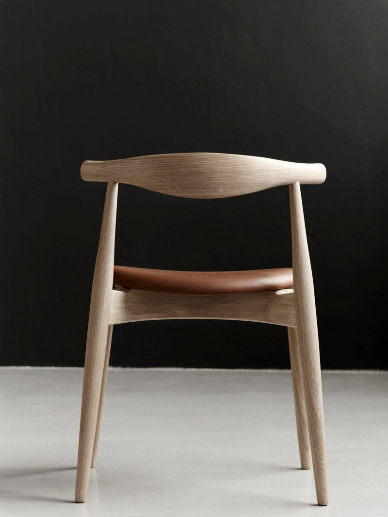 CH20 Elbow Chair - Carl Hansen & Son - Chairs - Soaped Beech - Fabric - Gabriel Mood - 04104 - HORNE