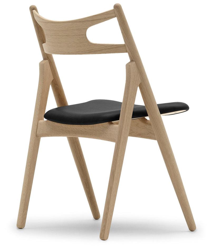 CH29P Sawbuck Chair - Carl Hansen & Son - Chairs - Soaped Oak/Thor 301 Leather - HORNE