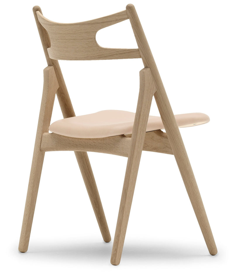 CH29P Sawbuck Chair - Carl Hansen & Son - Chairs - Soaped Oak/Thor 301 Leather - HORNE