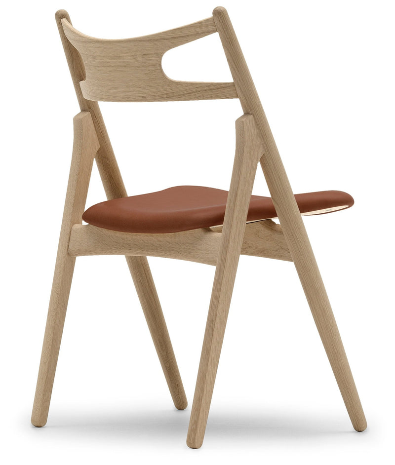 CH29P Sawbuck Chair - Carl Hansen & Son - Chairs - Soaped Oak/Thor 301 Leather - HORNE