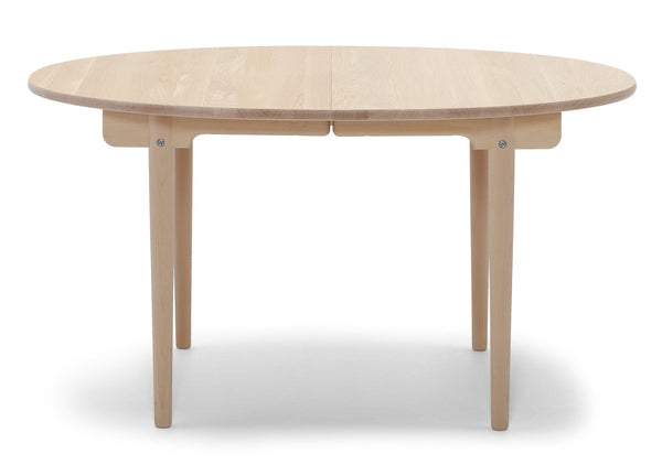 CH337 Round Table - Carl Hansen & Son - Tables - Soaped Oak - HORNE