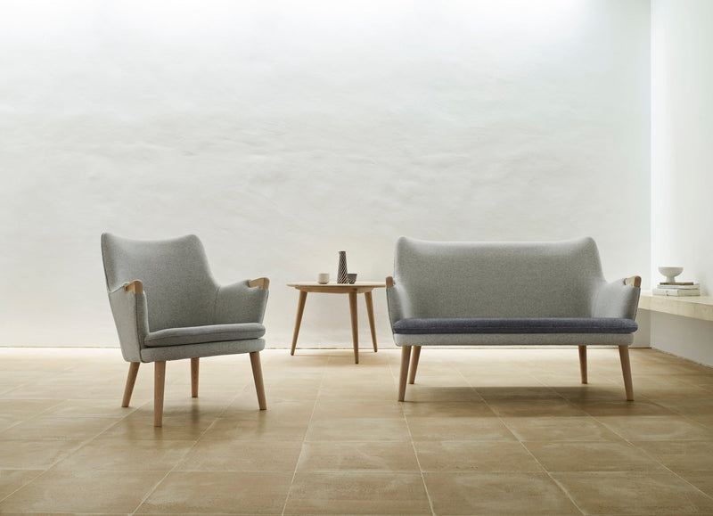 CH72 Sofa - Carl Hansen & Son - Sofas - HORNE