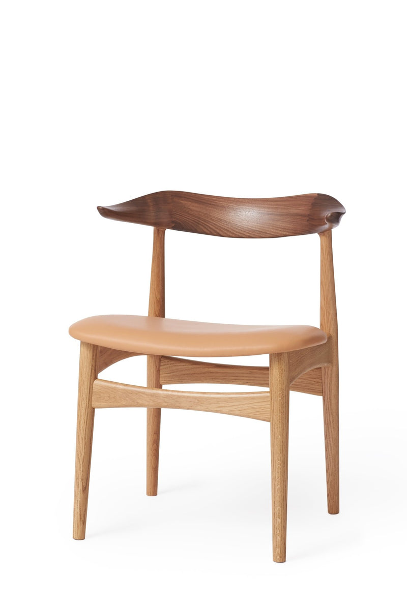 Cow Horn Dining Chair - Warm Nordic - Chairs - Hallingdal 116 - Walnut - HORNE