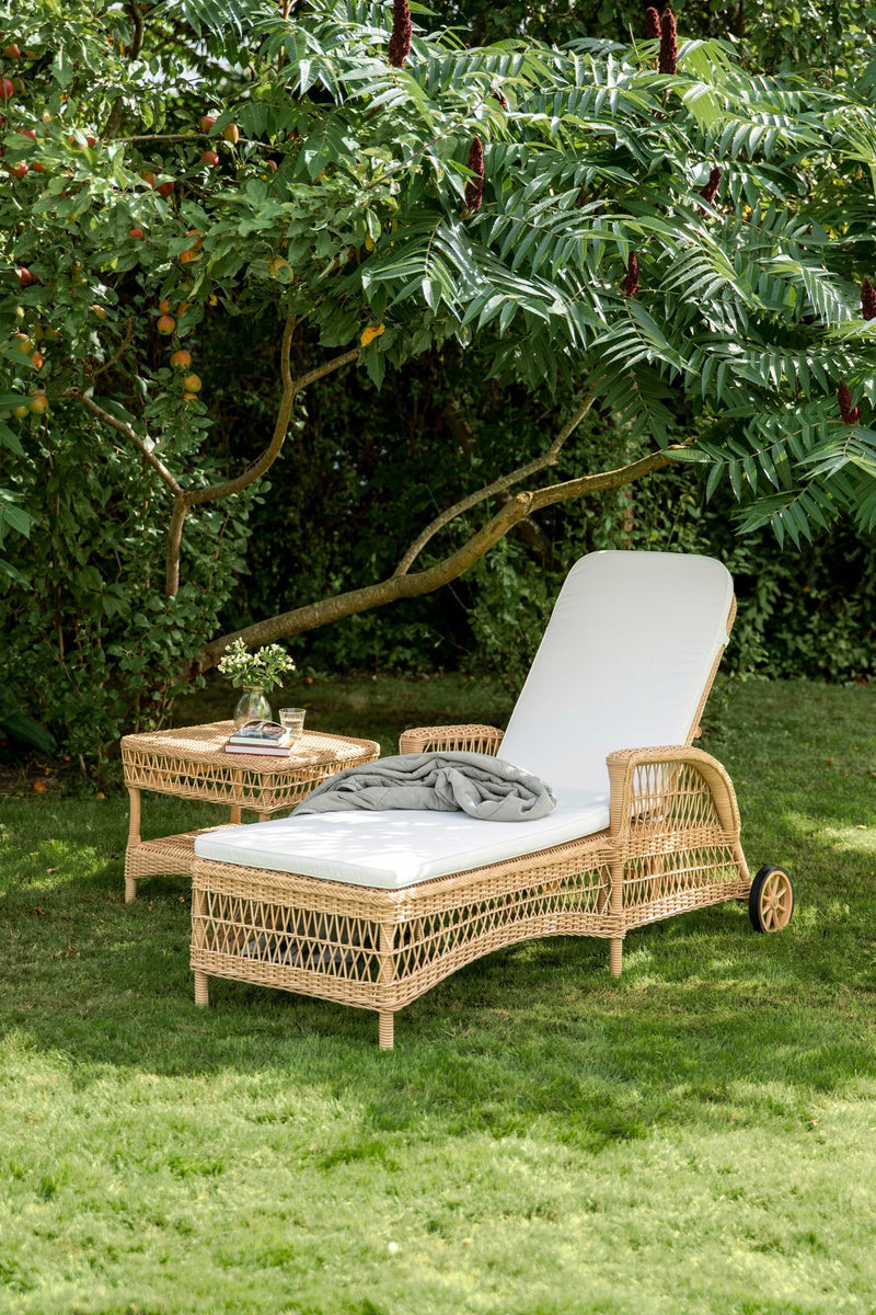 Daisy Sunbed - Exterior - Sika Design - Outdoor Furniture - Antique - HORNE