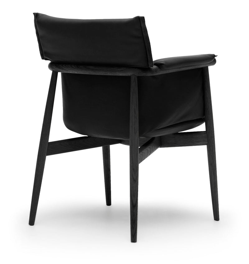 E005 Embrace Armchair - Carl Hansen & Son - Chairs - Oiled Oak/Sif 95 Leather - HORNE