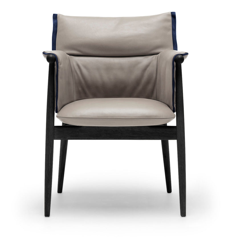 E005 Embrace Armchair - Carl Hansen & Son - Chairs - Oiled Oak/Sif 95 Leather - HORNE