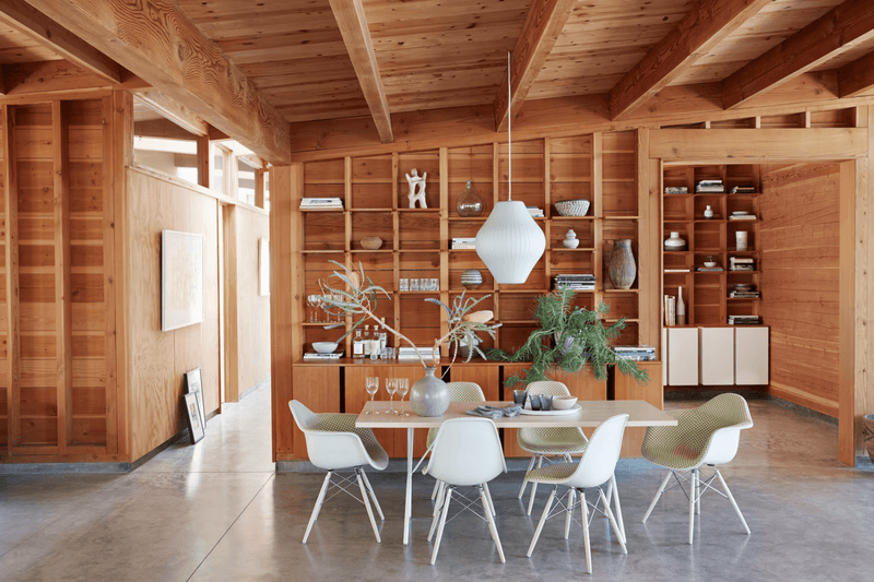 Eames® Molded Fiberglass Armchair – Dowel Base - Herman Miller® - Chairs - White - Natural Maple - Parchment - HORNE