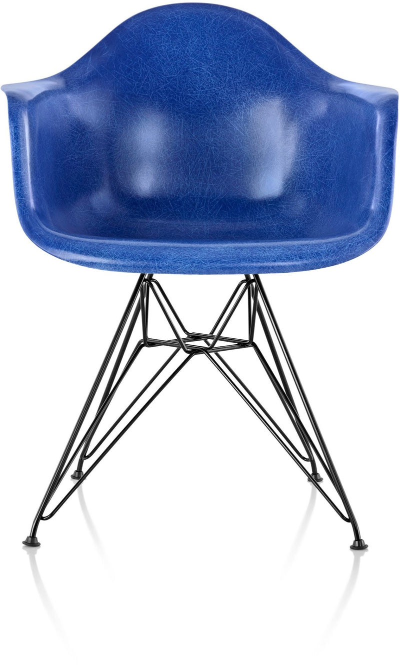 Eames® Molded Fiberglass Armchair – Wire Base - Herman Miller® - Chairs - White - Parchment - Standard Glide - HORNE