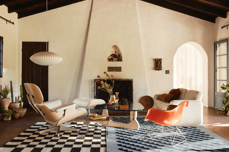 Eames® Wire Base Low Armchair – Fiberglass - Herman Miller® - Chairs - White - Parchment - HORNE