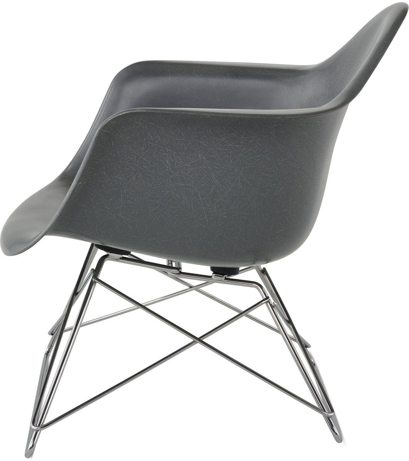 Eames® Wire Base Low Armchair – Fiberglass - Herman Miller® - Chairs - White - Parchment - HORNE