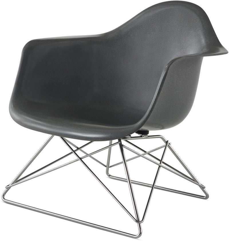 Eames® Wire Base Low Armchair – Fiberglass - Herman Miller® - Chairs - White - Parchment - HORNE
