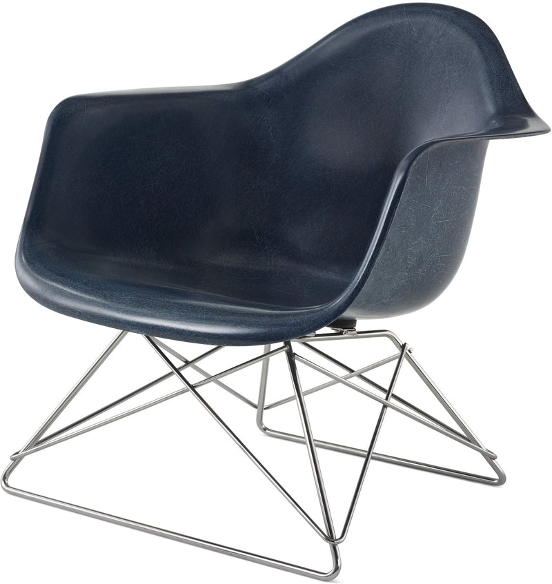 Eames® Wire Base Low Armchair – Fiberglass - Herman Miller® - Chairs - White - Parchment - HORNE