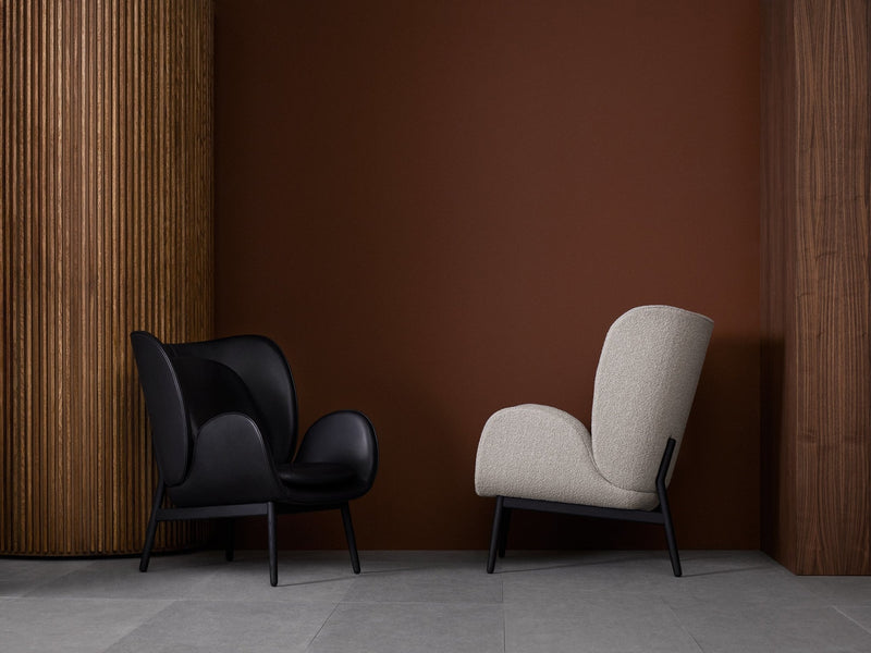 Embrace Chair - Fogia - Chairs - Barnum - Pine - Wood - HORNE