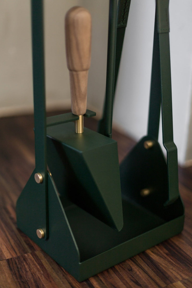 Emma Companion Fireplace Set - Eldvarm - Fireplace - Lumière - HORNE