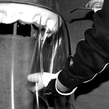 Grand Illusion Side TableClear - Essey