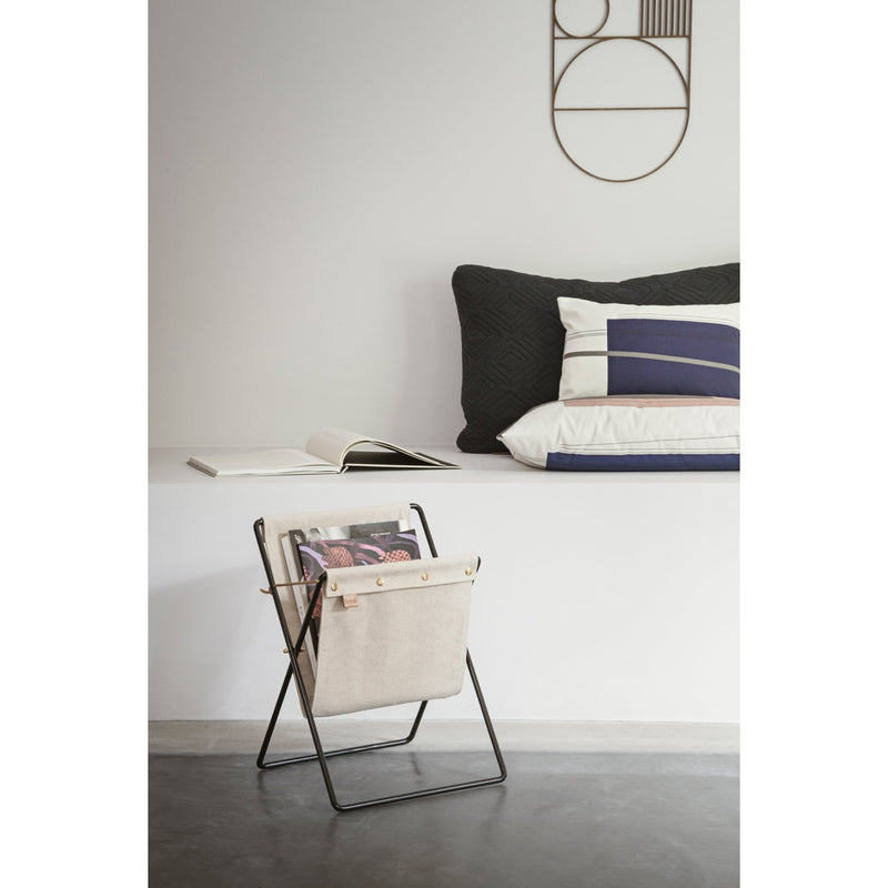 Herman Magazine Stand