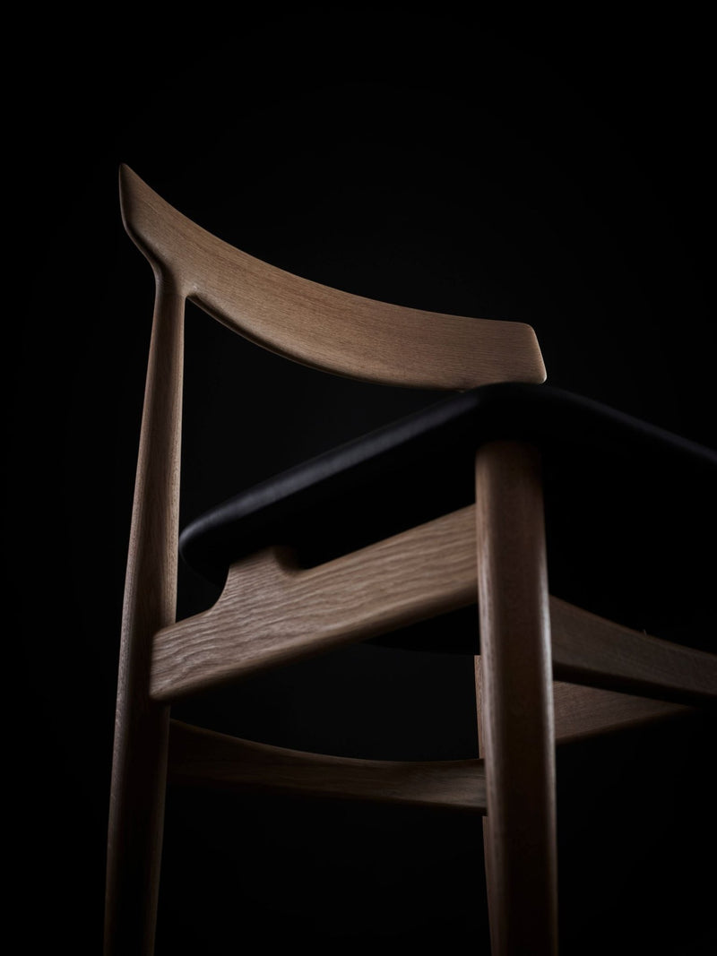 Hertug Dining Chair - Eikund - Chairs - White Oiled Oak - Textile Blackened Blue - HORNE